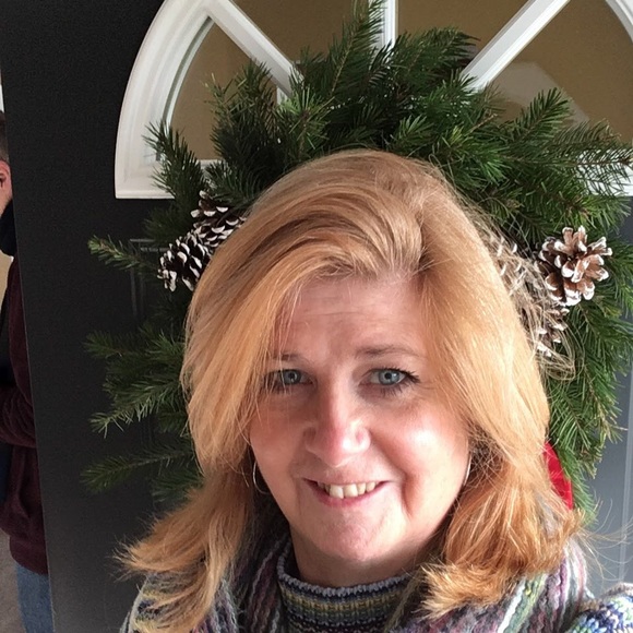 Meet your Posher, Melisa - Picture 1 of 1